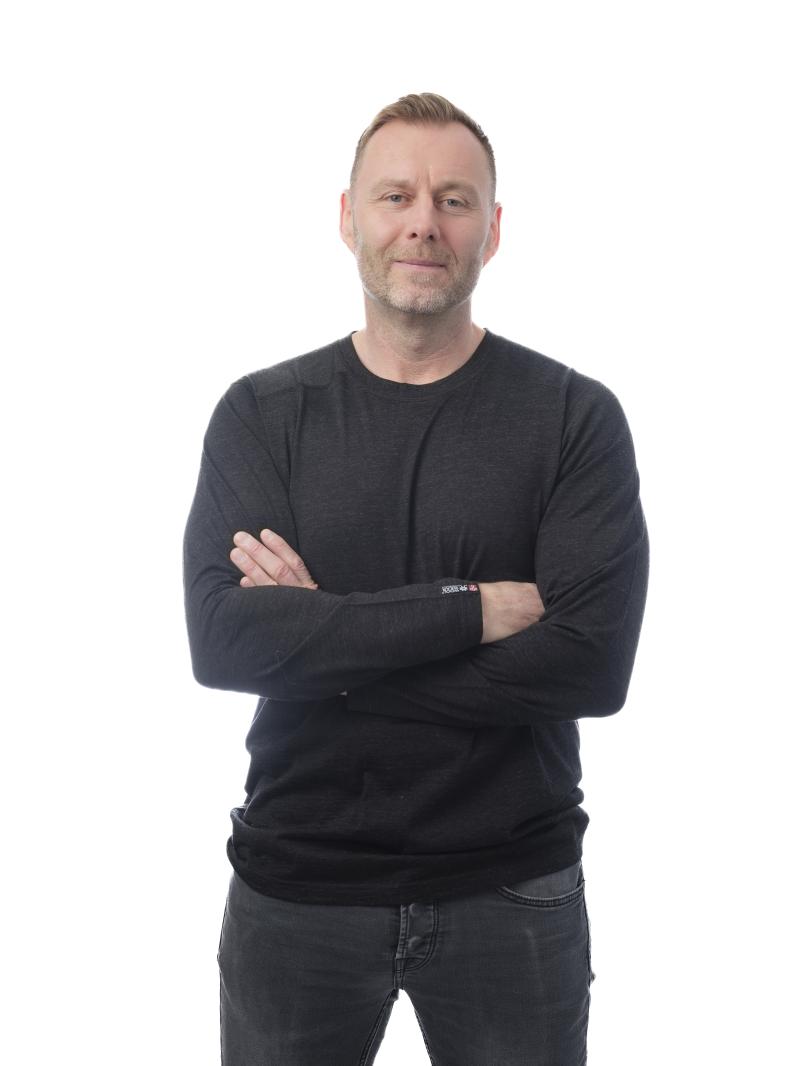 Woolwear Uld T-shirt i Black Melange - Ekstremt Blød Kvalitet